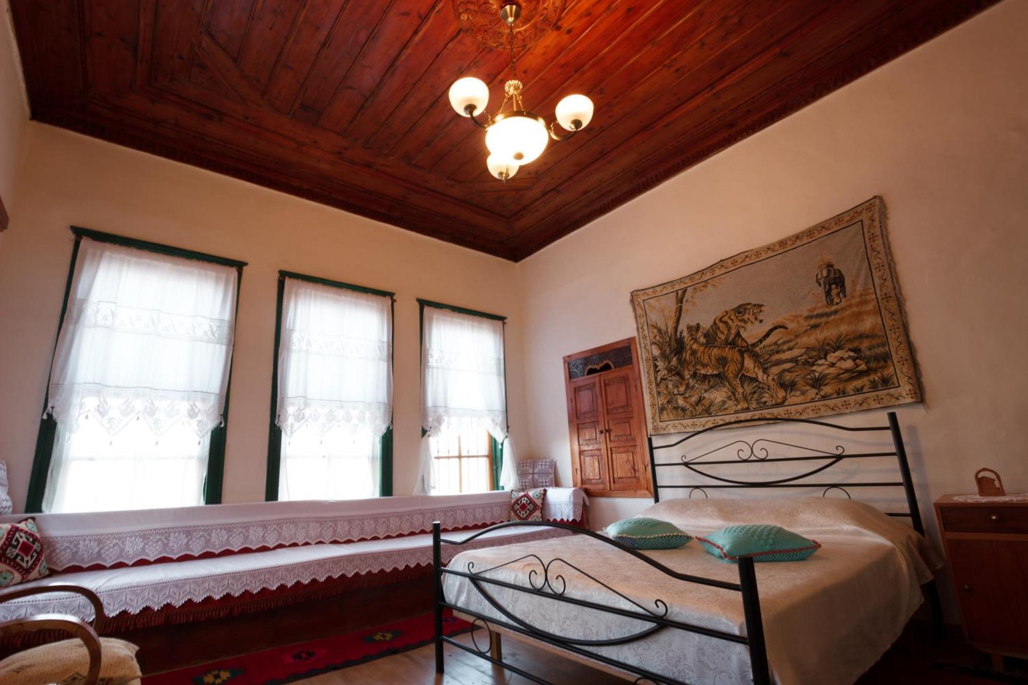 Guesthouse 1805 Гирокастра Экстерьер фото