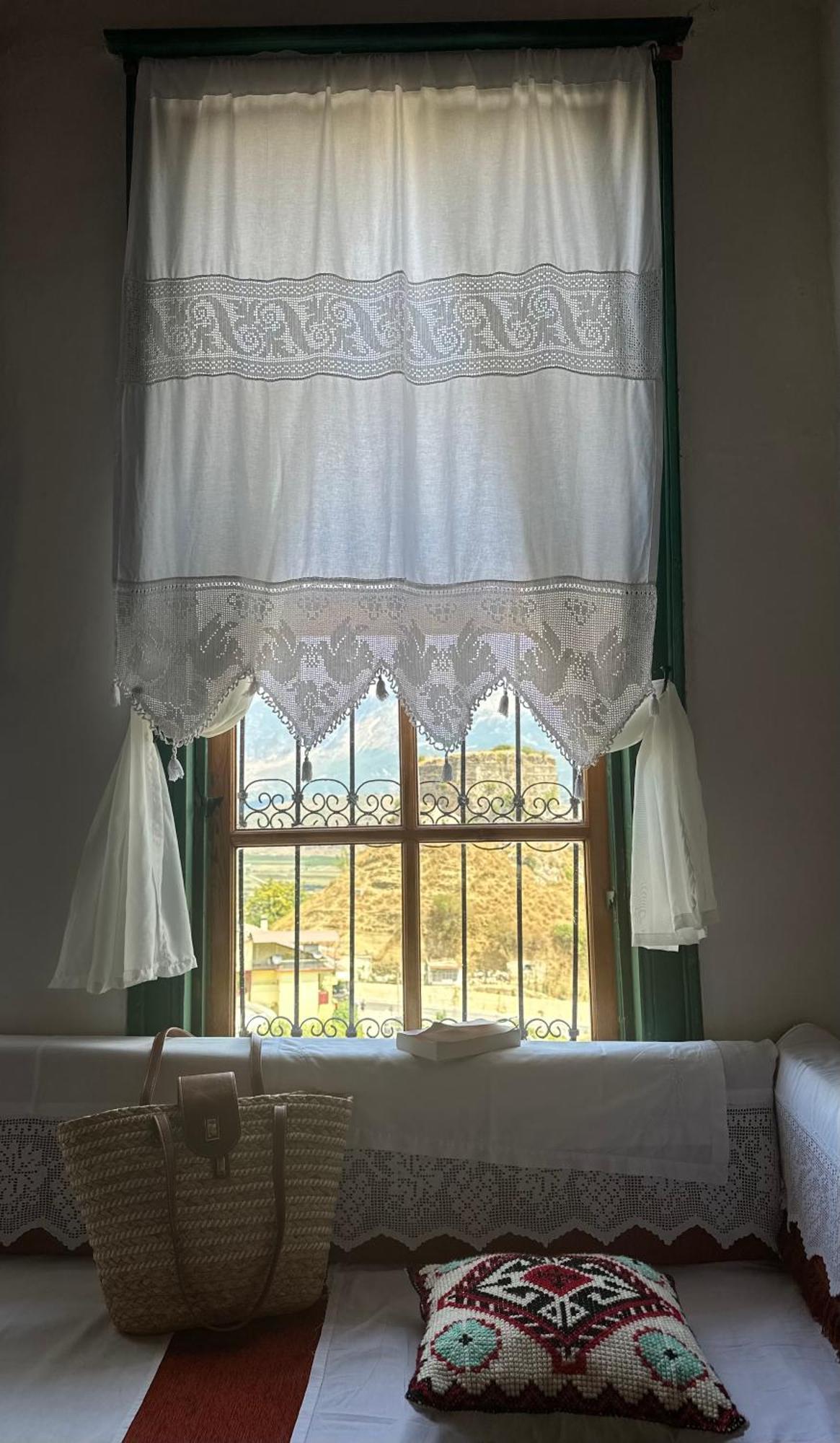 Guesthouse 1805 Гирокастра Экстерьер фото